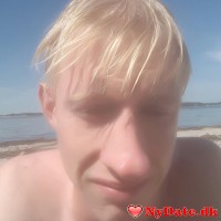 Jomfrufyr´s dating profil. Jomfrufyr er 24 år og kommer fra Nordsjælland - søger Kvinde. Opret en dating profil og kontakt Jomfrufyr