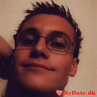 Seb122321´s dating profil. Seb122321 er 23 år og kommer fra Sønderjylland - søger Kvinde. Opret en dating profil og kontakt Seb122321
