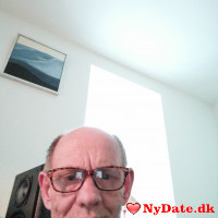 Kadang´s dating profil. Kadang er 61 år og kommer fra Sønderjylland - søger Kvinde. Opret en dating profil og kontakt Kadang